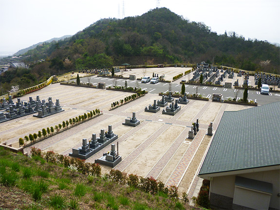 1. 霊園見学・ご案内